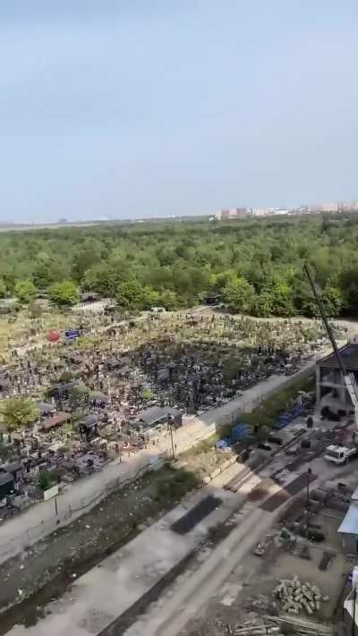Жительница Краснодара поделилась видом из окна своего ЖК.