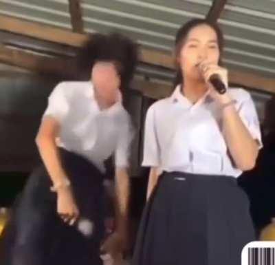 I want what she is having