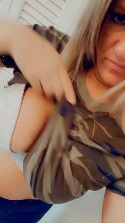 i hope its okay to show my american tits