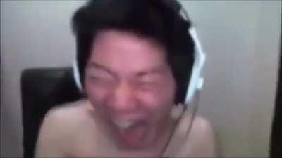 Los que solo vienen a ver memes al ver el post 32424524 acerca de los miembros del sub hdscm pónganses a subir memes