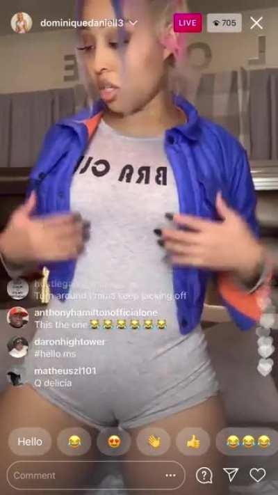 Bro my screen recording Messed up as soon as she was about to finger herself🤦🏿