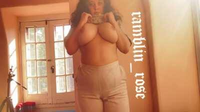 bet you weren’t expecting that 🌹😇