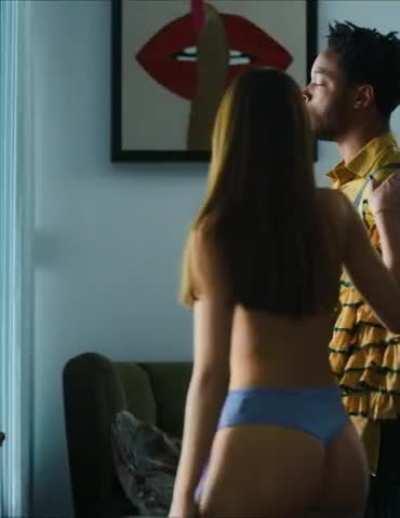 Isabel Harder Pargana amazing rack in Amazon german series Love Addicts (2022 - released yesterday)