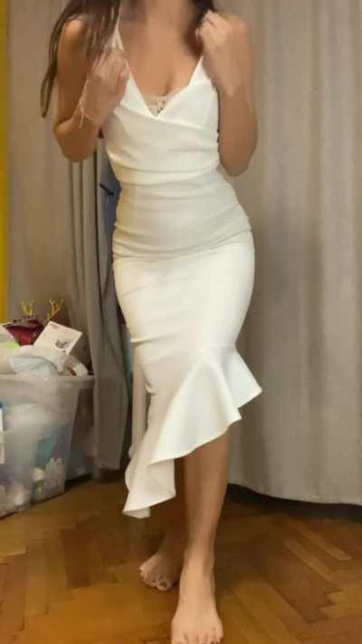 I used to work on a farm, so I know how to raise cocks!