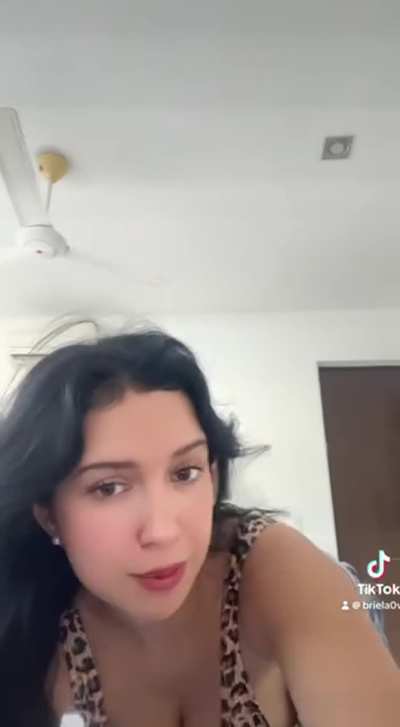 This swimsuit makes me look beautiful, but you need to see me enter the pool 😏💦😈