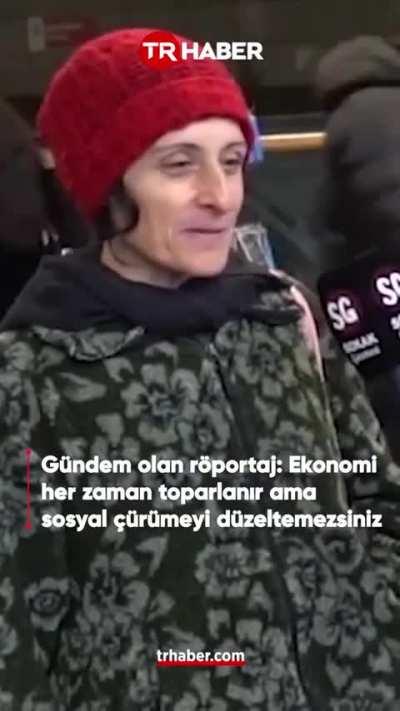 Sokak röportajında bir vatandaş Türkiye'nin en önemli sorunun ekonomik sorunlar değil sosyal çürüme olduğunu düşündüğünü söyledi