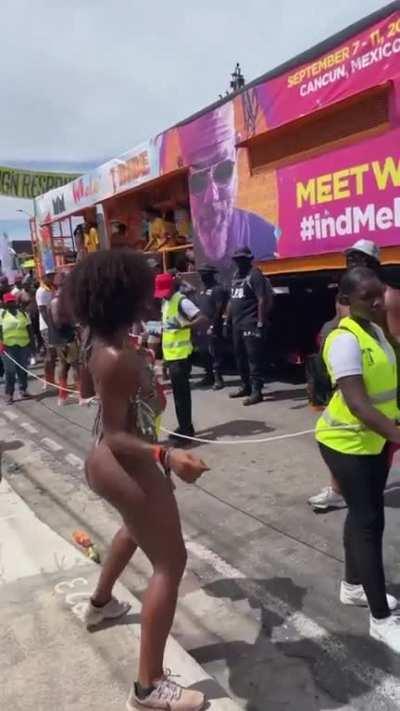 On the road @leatitia.nt