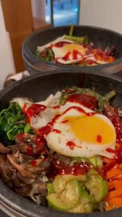 Dolsot bibimbap