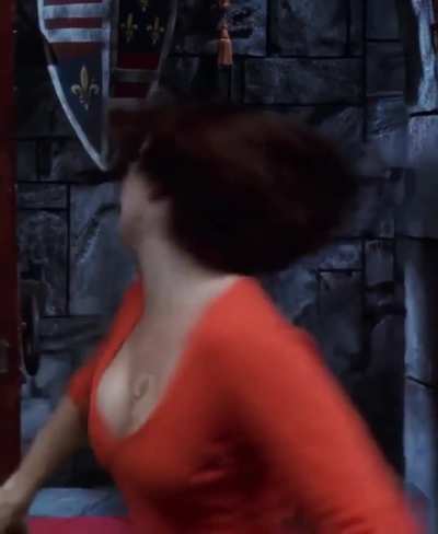 Linda Cardellini in Scooby-Doo (2002)