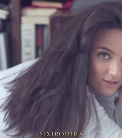 Maybe The Sexiest Librarian of The World