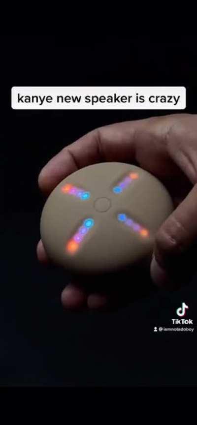 just from this alone kanye is better than drake.