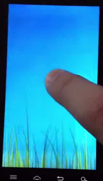 Omg guys I just found a hidden game in my moms phone!!!