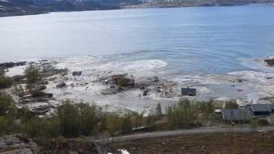 WCGW living on the coast ?