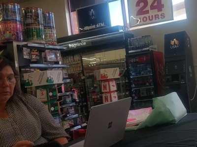 Woman takes 3 pictures of the sausage forgets her flash is on 📸