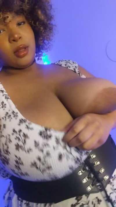 Hope you guys can appreciate huge brown areolas