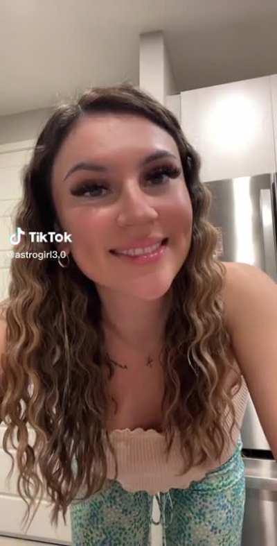 that ass is phatt fr