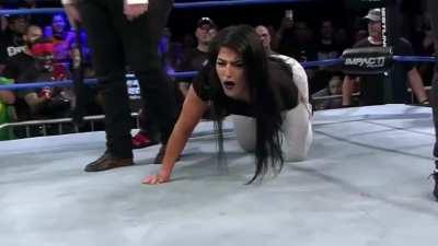 Tessa Blanchard getting belly punched