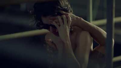 Brazilian actress Marjorie Estiano fucking and biting a guy - w/a zoom at her great butt