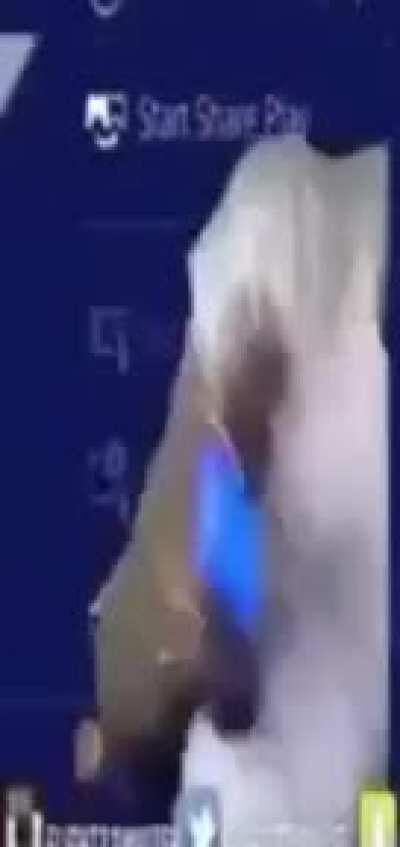 AUT Players When they accidentally Disconnect from their 32 Hours VIP Server