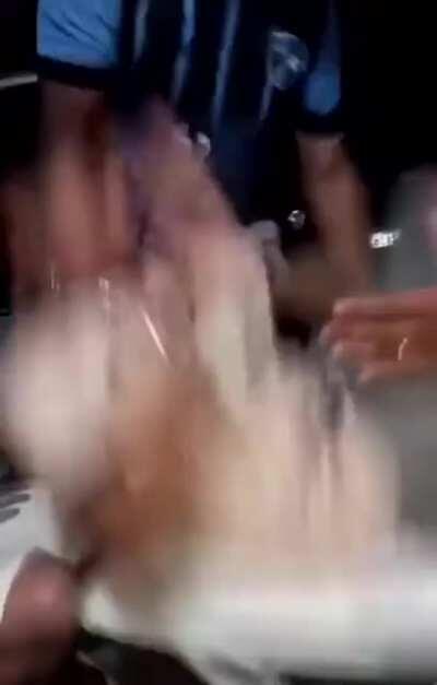 Meu tio jogando truco