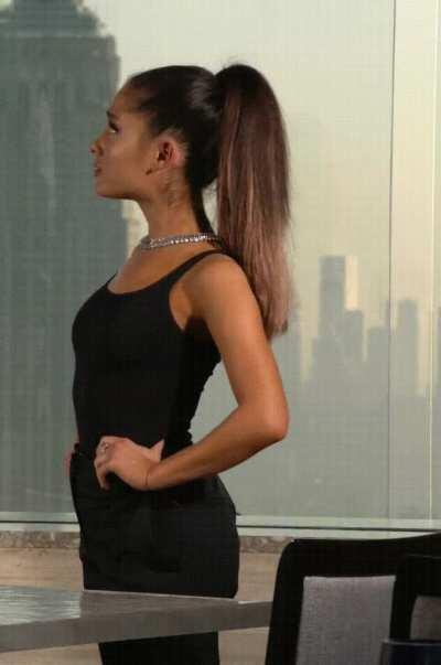 Ari in a cute business look