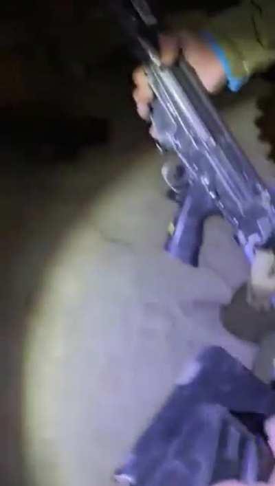 Soldados bolivianos fueron arrestados en Chile portando armas de guerra y robando autos. De nuevo.