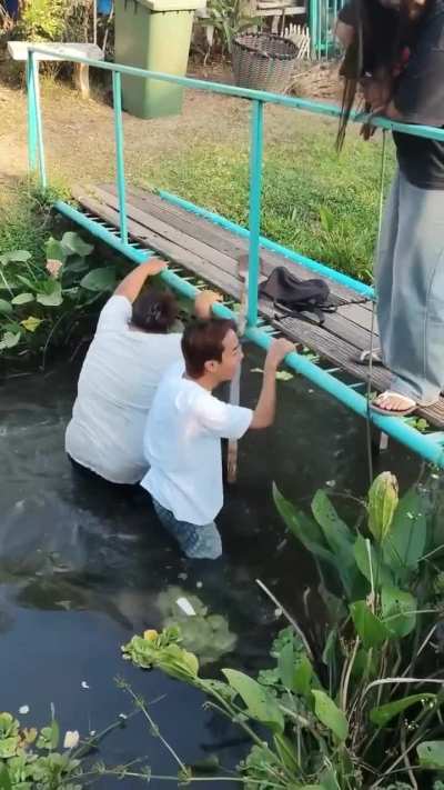 The boat had no chance