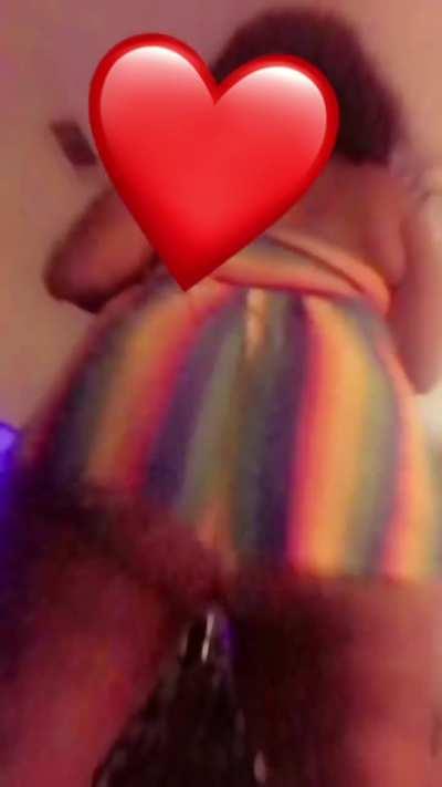 🌈🍑🫨❤️‍🔥