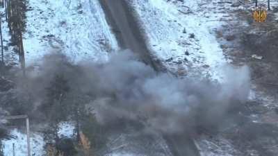 Full video of BMPT Terminator destruction by Ukrainian artillery in Kreminna front