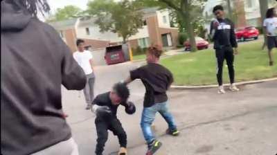 Little Person vs Medium-Little Person👀🥊😱