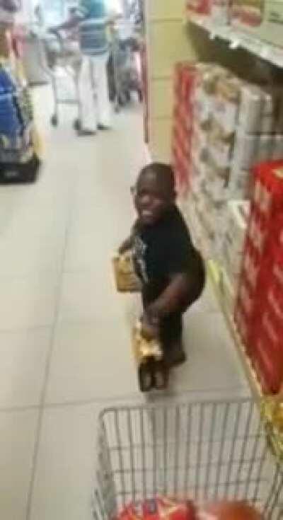 O título foi chupar o pau de um travesti