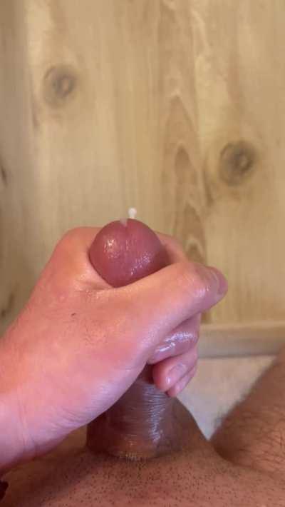 I can’t help but moan as I cum