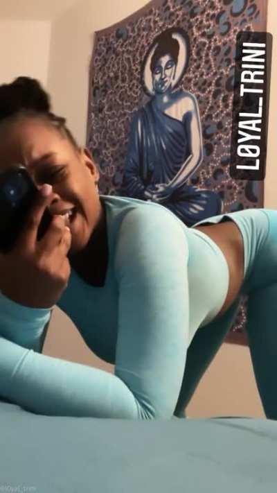 l0yal_trini (@l0yal_trini)