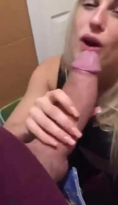 If Your Dick Is This Fat, I’m Sucking You Dry Without Question