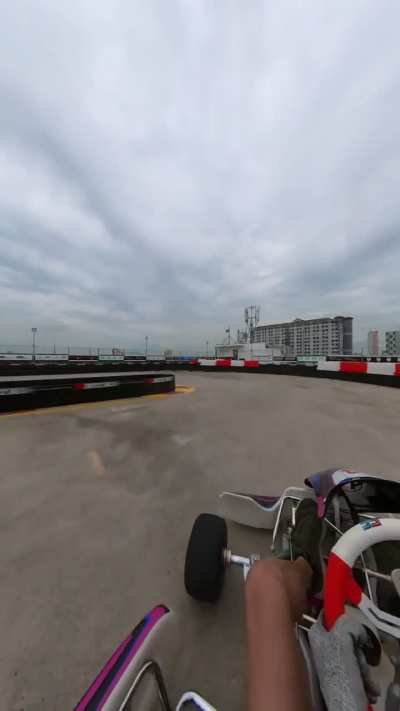 First time driving T4 kart at nfskarting