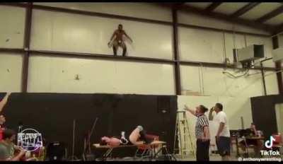 And they say wrestling is fake