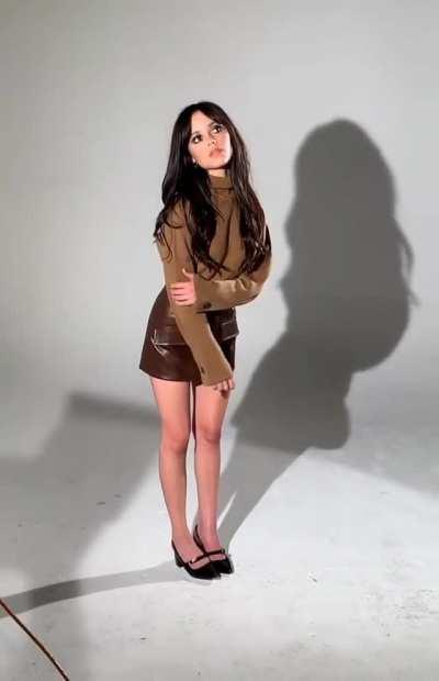 Jenna Ortega - Leggy photoshoot