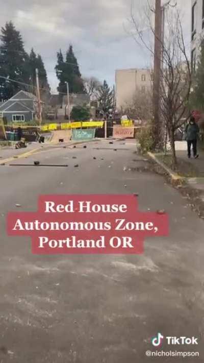 Anti eviction revolutionaries preparing to fight Portland police!