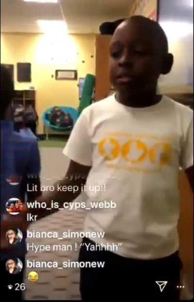 La and Rondo 😂rondo always cutting him off both 🔥