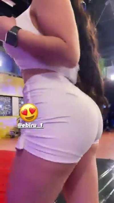 Madeleyn Ainley Mexican TV Host