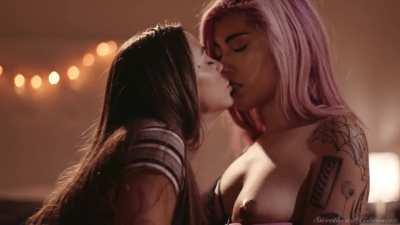 Abigail Mac and Ashlee Juliet Suck Tongue