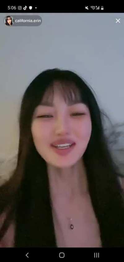 chesty Larou chinese live tiktok