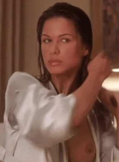 Rhona Mitra