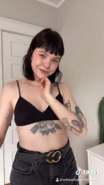 Slowly getting better at my transitions. Here’s some witchy vibes for you. 😙