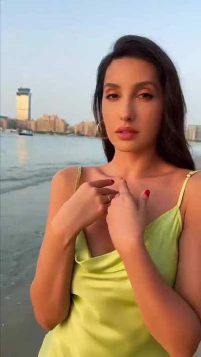 Nora Fatehi Hoge Ass and nipple