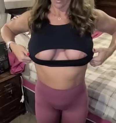 Now That's a MILF!!!! 😍😅❤[OC]
