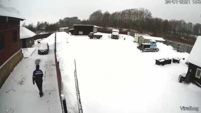 Cleaning the roof be like