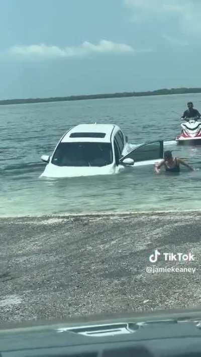 HMC while I Park The Car in the Lake