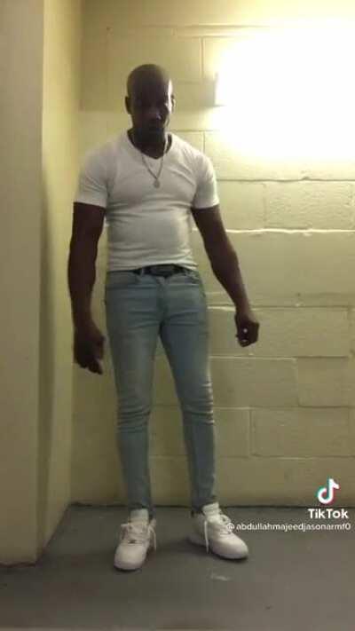 Put Unc on YB & now dis nigga dont know how to act 💀