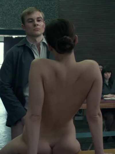 This is hands down the best gif of Jennifer Lawrence